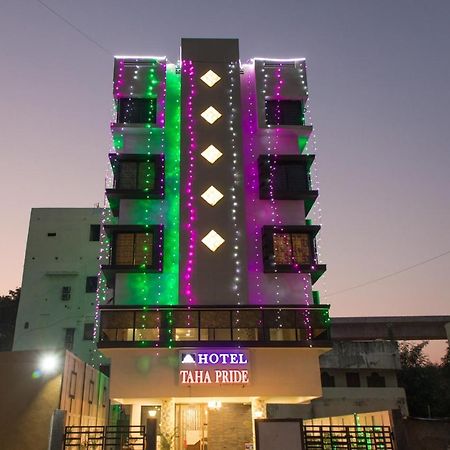 Oyo 10254 Hotel Taha Pride Nagpur Exteriör bild