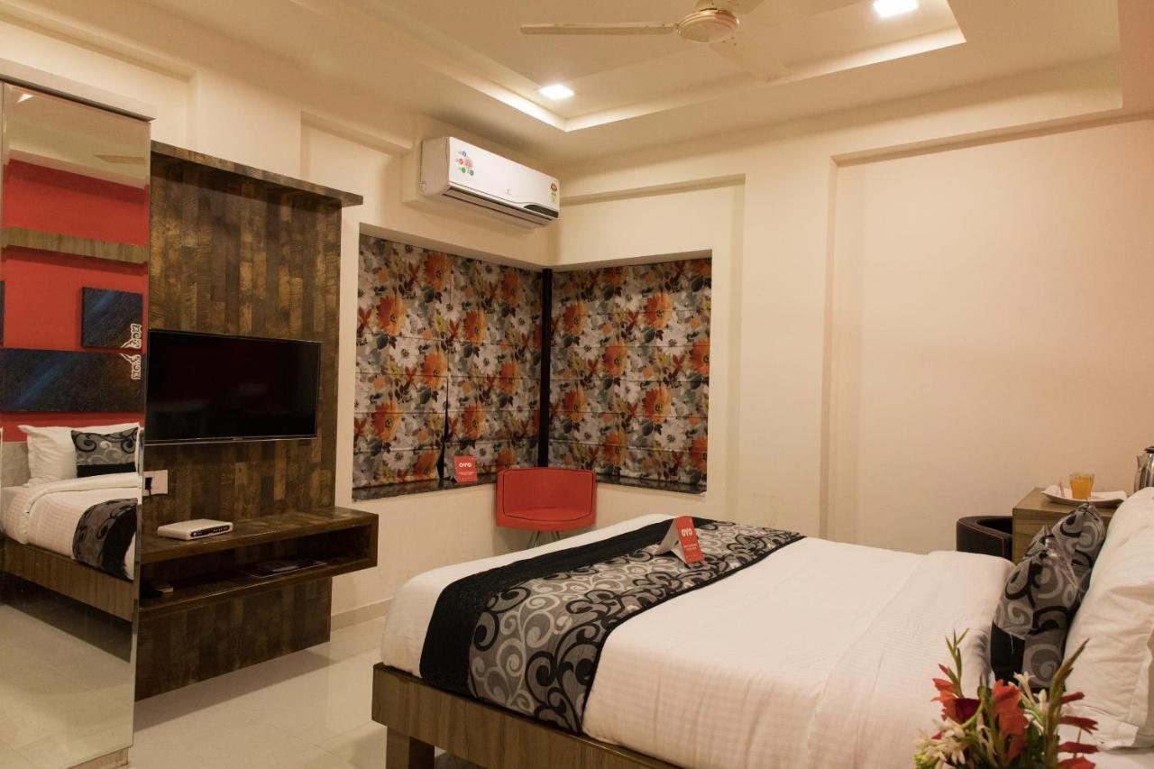 Oyo 10254 Hotel Taha Pride Nagpur Exteriör bild